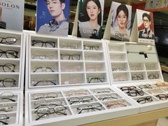 -沫芮眼镜·蔡司官方授权店(人民广场店)