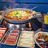 亲子探店｜烤鱼天花板师烤豆花烤鱼