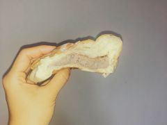 荔浦芋泥包-啊噗吐呦现场烘焙(麦凯乐店)