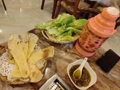 -鲁朗纳麦石锅鸡庄园