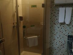 -维也纳酒店(广州番禺市桥地铁站店)