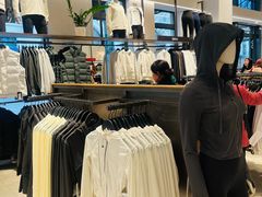 -lululemon(比斯特购物村店)