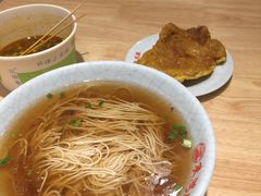 蛋汁大排面-朱鸿兴面馆(镇湖店)