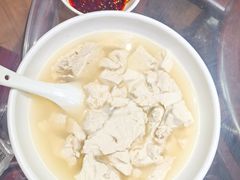 -土砂锅生态山庄·非遗砂锅雅鱼