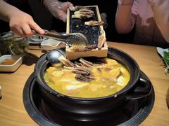 -一朵菌·野生菌探索家火锅(南亚店)