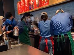 -星巴克臻选(周浦万达店)