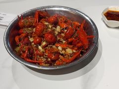 -琥珀老六龙虾(四里河店)