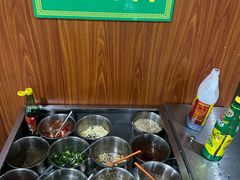 -朝伟清真铜瓢牛肉馆(三十年老·店)