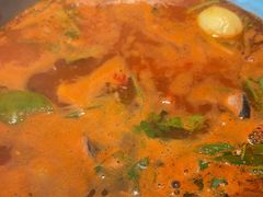 -野山舂·贵州现舂酸汤火锅(鸿通城店)