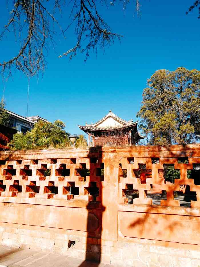 蒙阳公园-"巍山古城的蒙阳公园,春樱花开得正美呀!很.