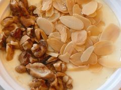 琥珀坚果双皮奶-满记甜品(岭南新天地店)