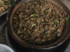 招牌鹅乸煲仔饭-阳江河堤老牌曾记美食