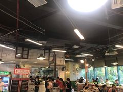 大堂-憨铁匠老火锅(龙岗万科里店)