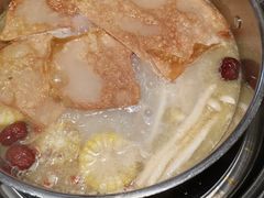 -三人行骨头王火锅(长寿店)