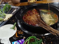 -灌县老妈砂锅串串香(万科红生活广场店)