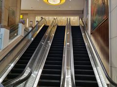 -怡咖啡海鲜自助餐厅(浦东香格里拉店)