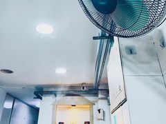 门面-阿婆潮汕砂锅粥(王府大街店)