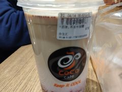 莓莓拿铁咖啡-CoCo都可(合生汇店)