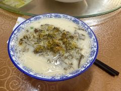 雪菜肉丝面-雪琴面馆富安特色鱼汤面(城中花园店)