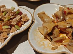 -海底捞火锅(长宁路龙之梦店)