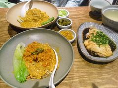 -蟹黄鱼·海派深夜面馆(巨鹿路店)