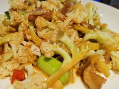 花菜炒肉-老长沙湘菜馆(凤凰路店)