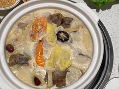 -三人行骨头王火锅(长寿店)