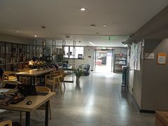 -魔方公寓青年社区(恒丰路店)
