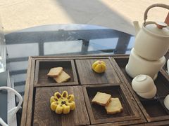 -亚龙湾喜来登·美景台大堂吧