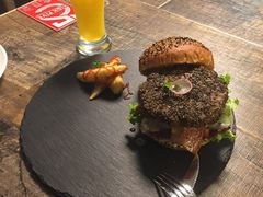 -HIGH FIVE哈福手工汉堡(桂林路店)