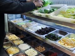 自助取餐区-愉肴麻辣香锅(中山路店)