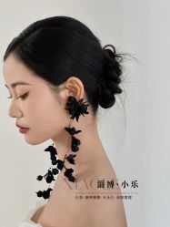 -小乐化妆美甲半永久培训学校