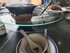 -挂旗柴锅鸡(蚌山区嘉年华店)