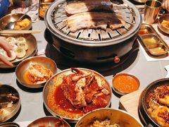 -草家酱蟹炭火烤肉店(珲春南路一店)