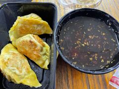 金牌煎饺-南京大牌档(香港广场店)