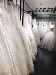 -雪莉美妆婚纱馆