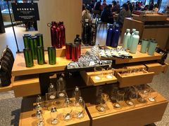 -星巴克臻选(上海合生汇1F店)