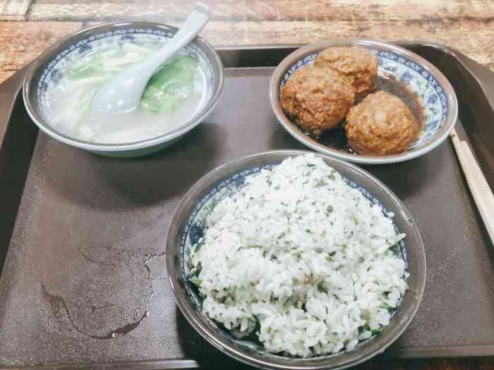 黃山菜飯骨頭湯(茸梅路店)