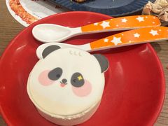 -必胜客(上海华谊新所店)