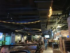 -麦凯伦烧烤·精酿超级工厂店(金桥总店)