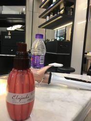 -HAIR CORNER