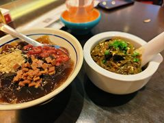 -川流不息·地道川菜·小龙虾(松东路店)