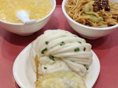 -来必堡(娄山关路店)