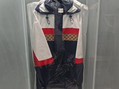 -福奈特洗衣洗鞋(广泉路店)