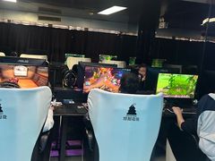 -绿树电竞(五路店)