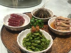 -品悦酒店(三林古镇店)