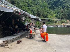 -安吉龙王山峡谷漂流