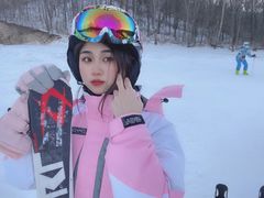 -亚布力新体委滑雪场