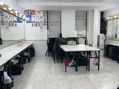 -首脑美容美发化妆美甲培训学校(龙岗校区)