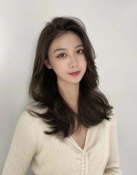 -变画·发型STUDIO